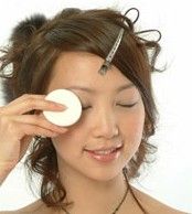 眼部化妆详细步骤图片教学展示