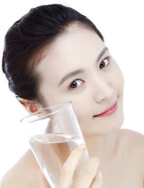 鼻子上有黑头怎么办?